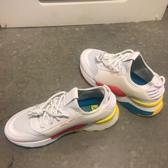 Never worn only to try on. - Picture 3 of 5